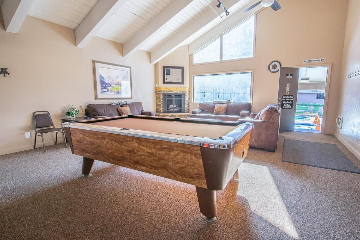 Fully Renovated! St Anton #17 Ski In Ski Out 1 Bedroom 1 Bathroom Condo! Sleeps Up To 4! ماموث لاكيس المظهر الخارجي الصورة