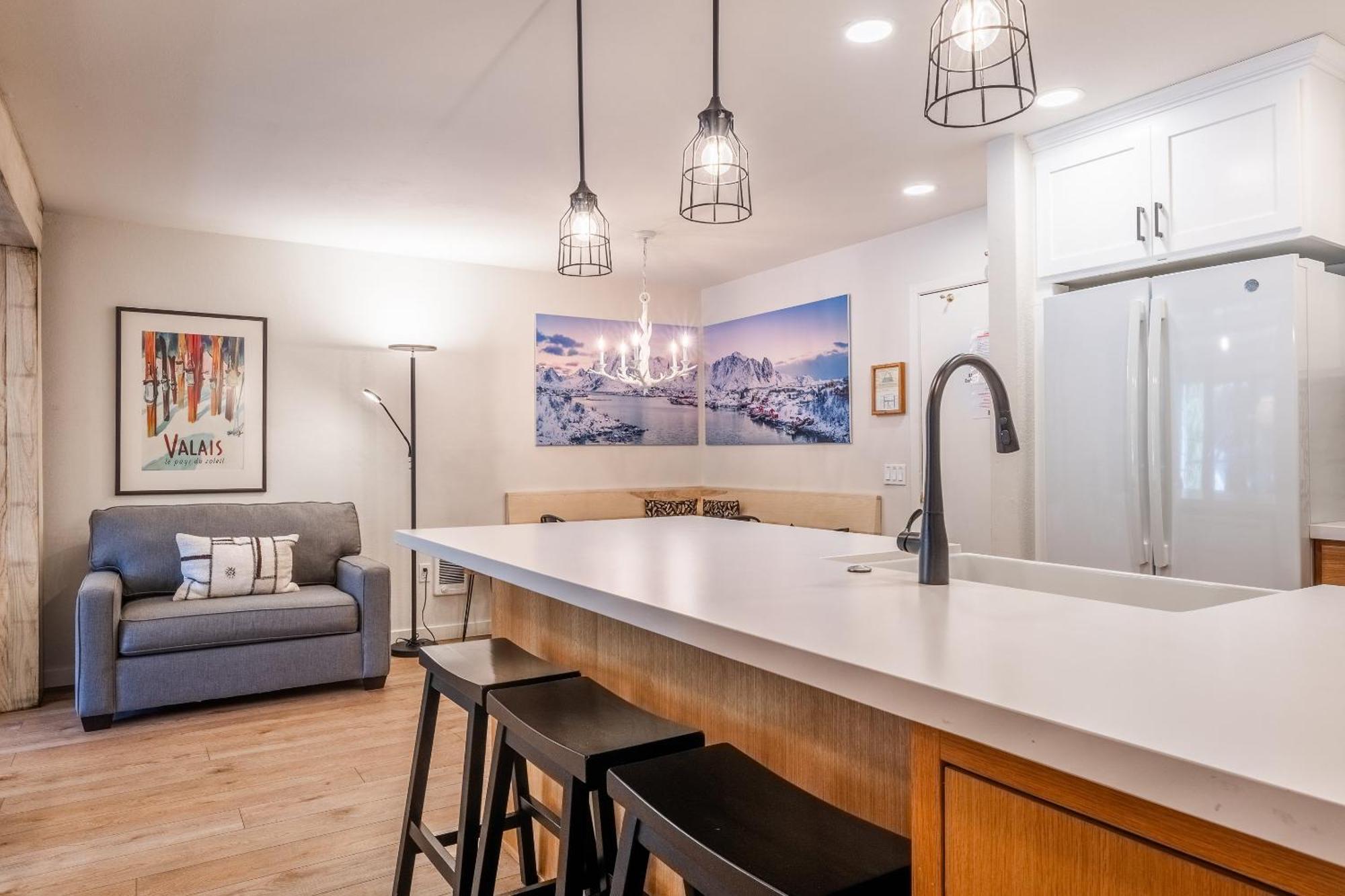 Fully Renovated! St Anton #17 Ski In Ski Out 1 Bedroom 1 Bathroom Condo! Sleeps Up To 4! ماموث لاكيس المظهر الخارجي الصورة