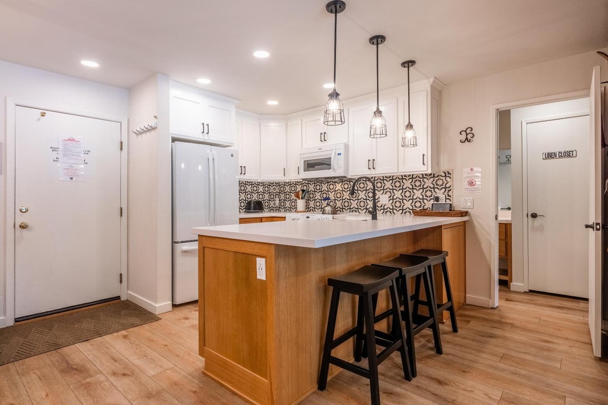 Fully Renovated! St Anton #17 Ski In Ski Out 1 Bedroom 1 Bathroom Condo! Sleeps Up To 4! ماموث لاكيس المظهر الخارجي الصورة